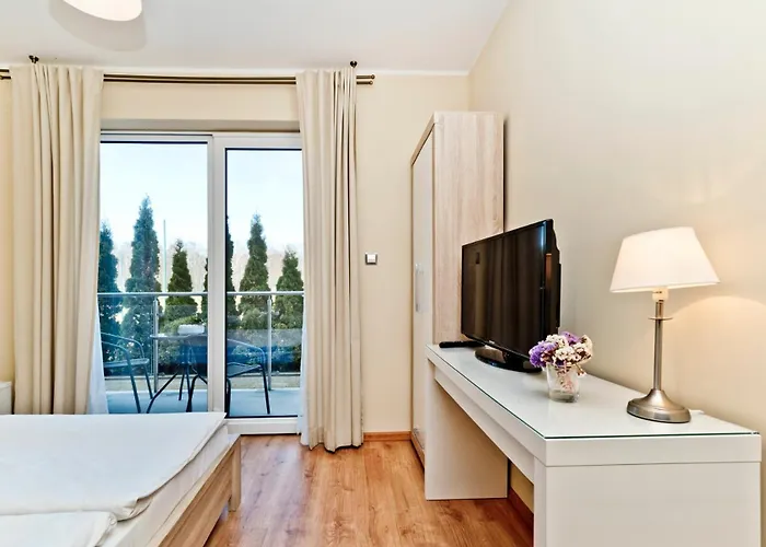 Horn 亚斯塔尔尼亚