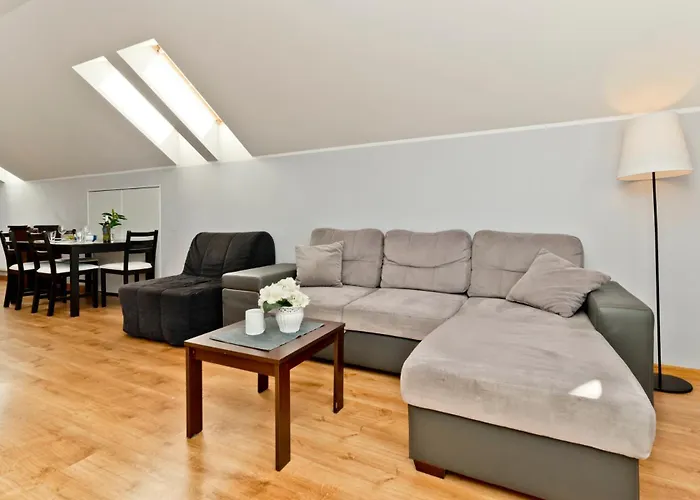 Horn 3* 亚斯塔尔尼亚